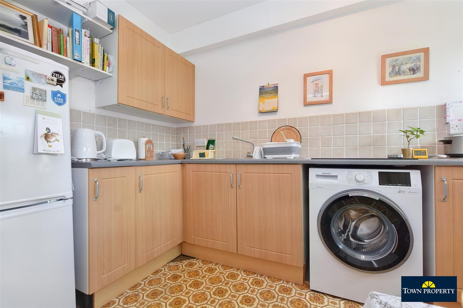 Property Details for Hartington Place Eastbourne BN21 3BW Town